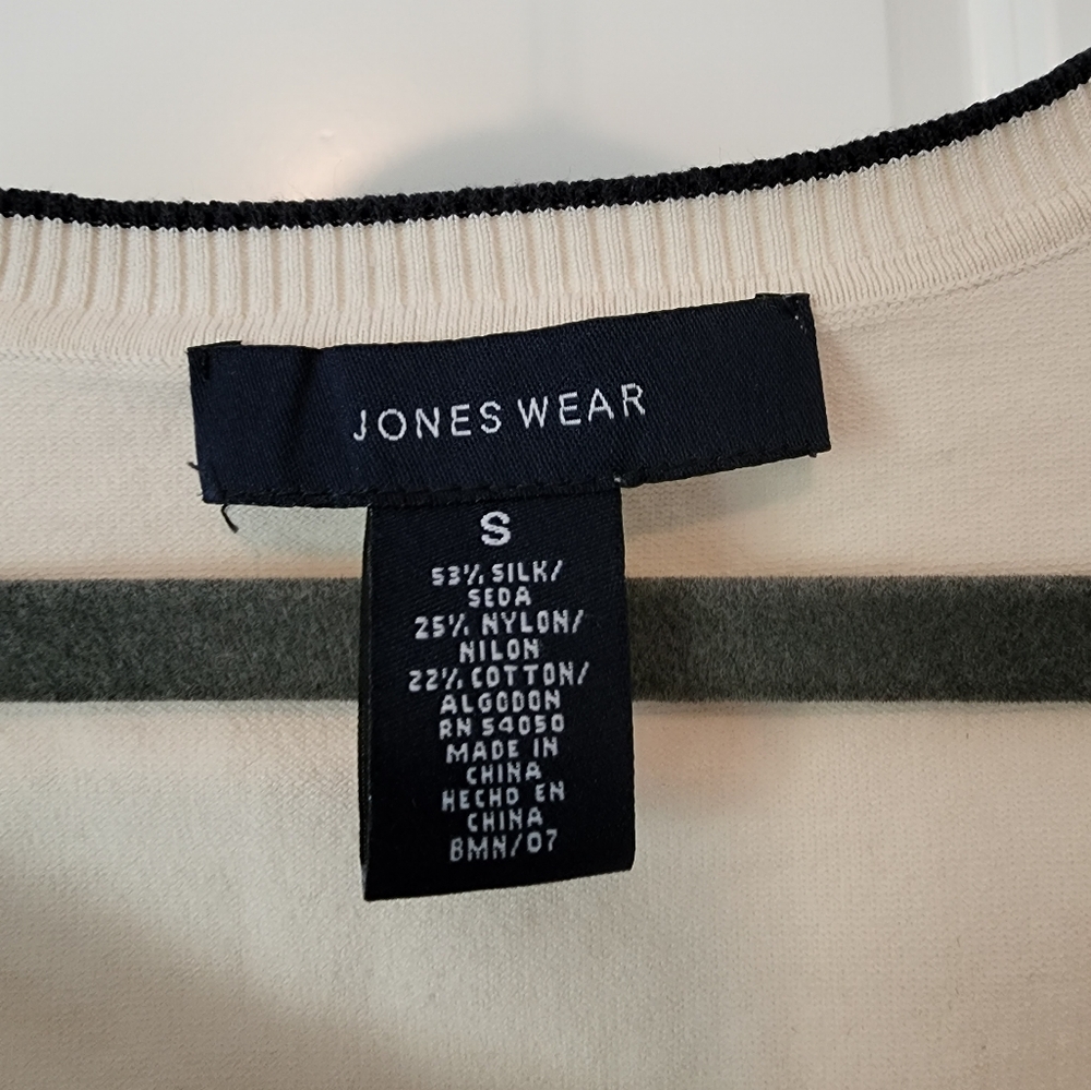 Jones Wear 3/4 Sleeve Sweater - Picture 3 of 3